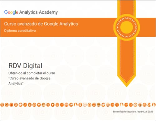Certificado de primer curso en Analytics.